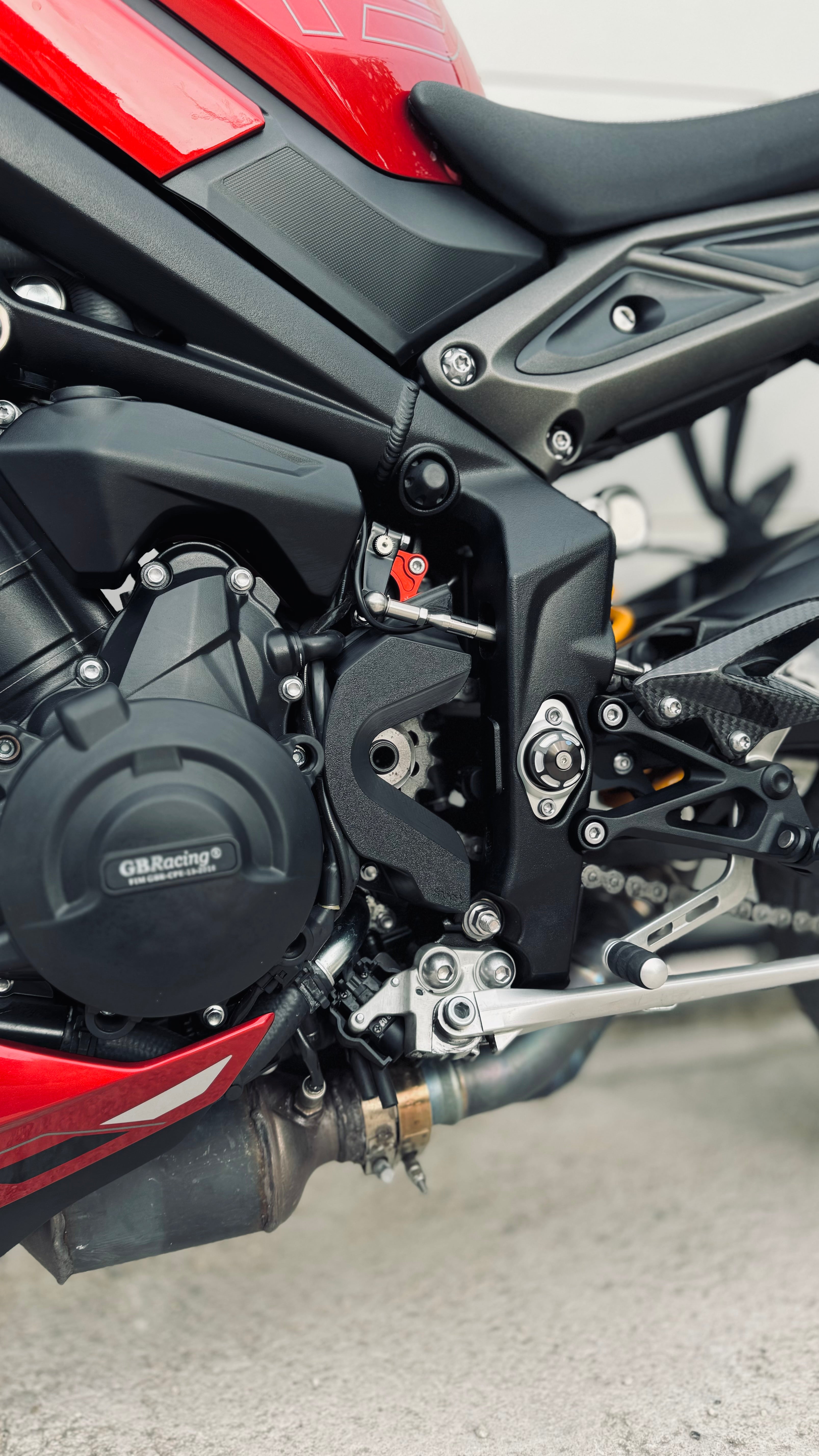 Sproket Guard - Triumph Street Triple