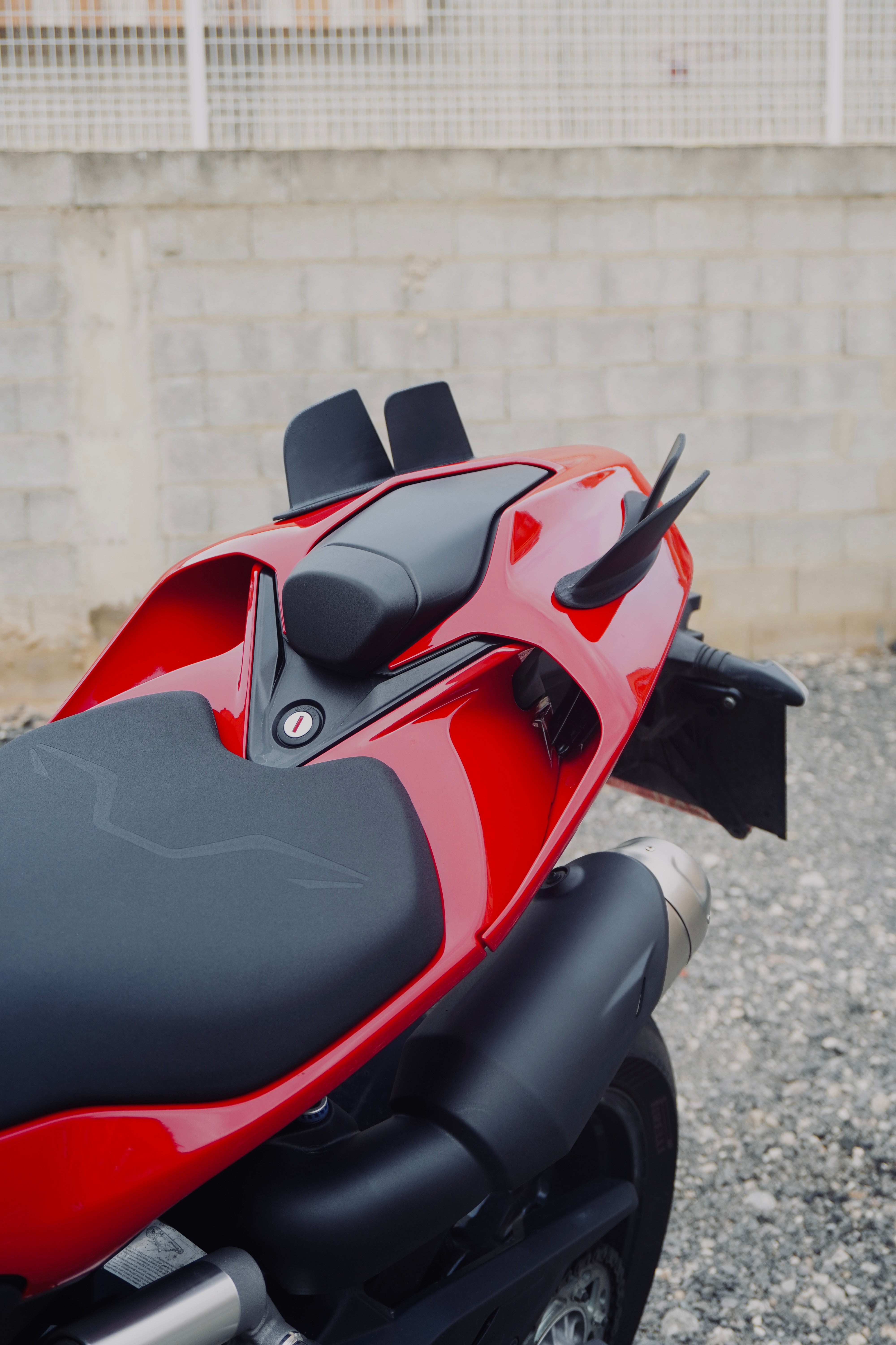 Tail Fins - Ducati V2/V4