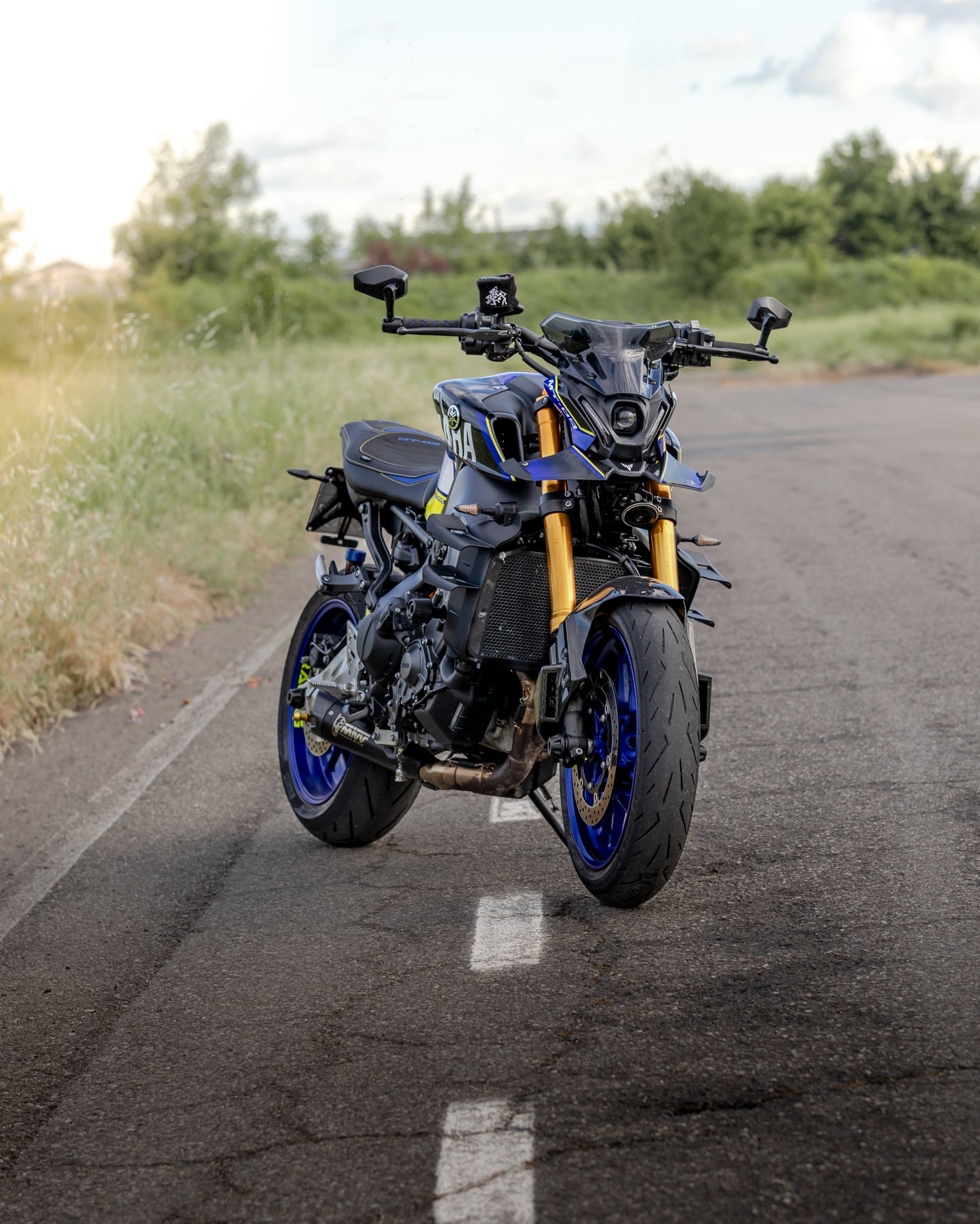 Alerones laterales dobles - Yamaha MT09 V3