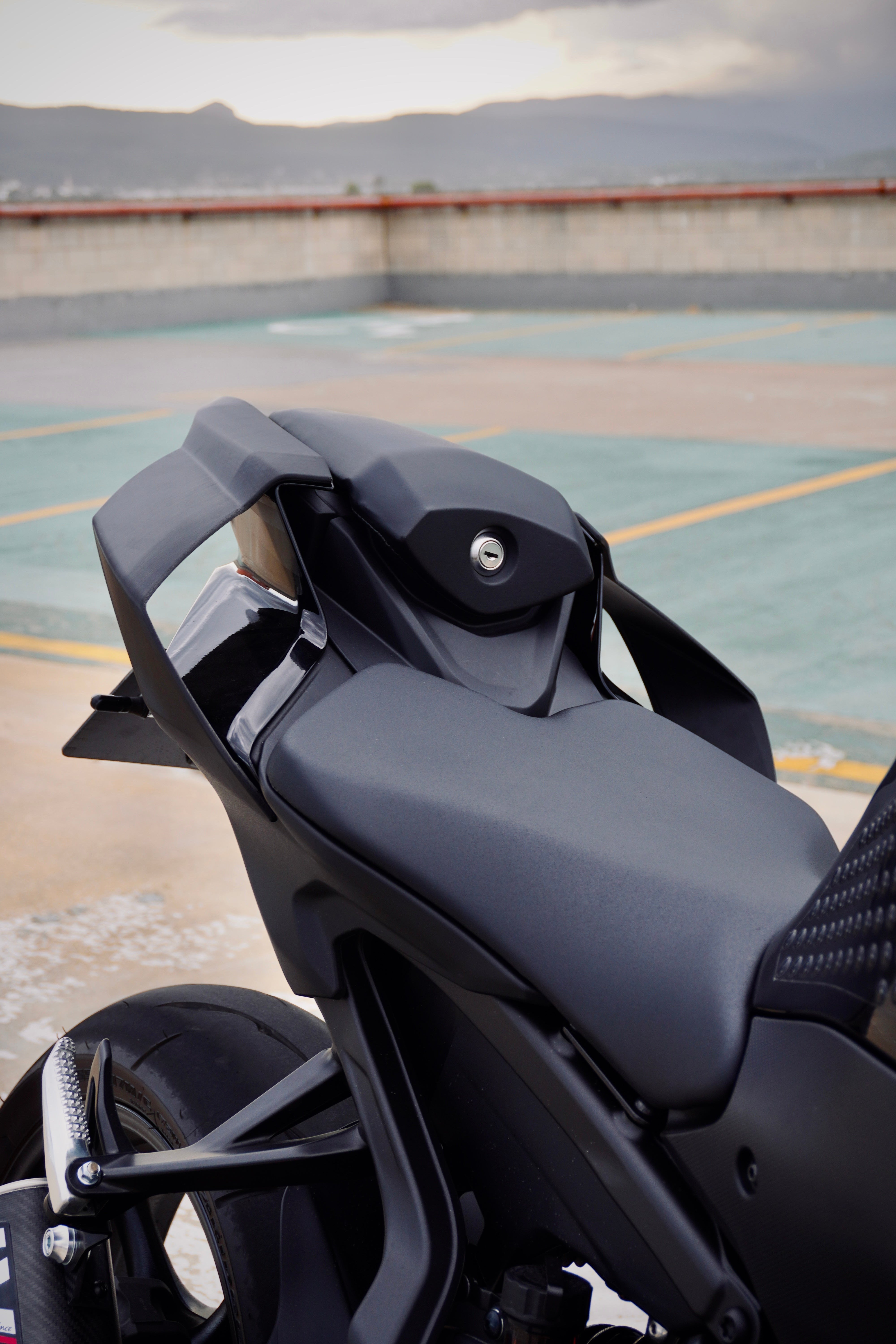 Seat Side Cover - Yamaha R9