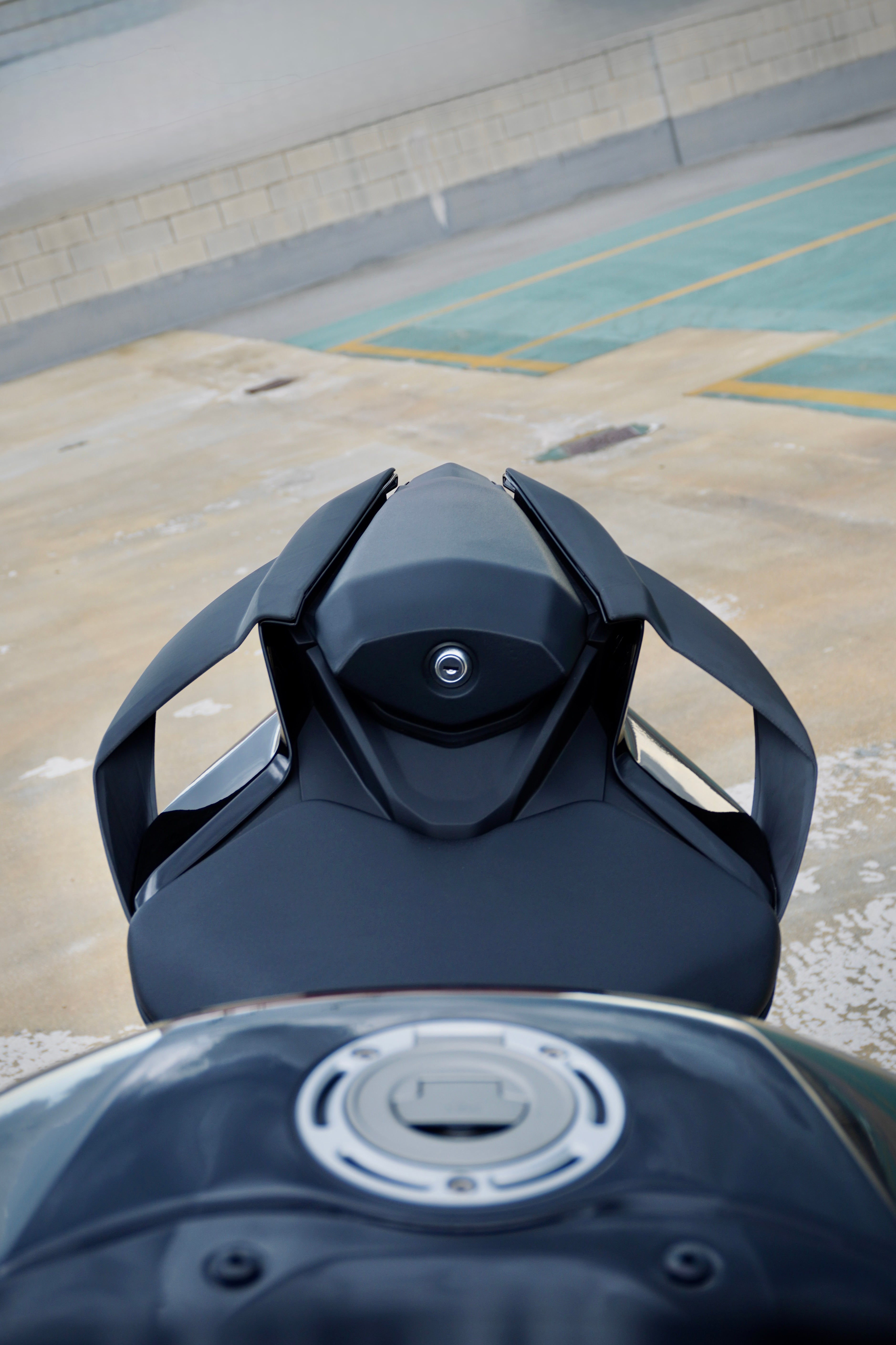 Seat Side Cover - Yamaha R9
