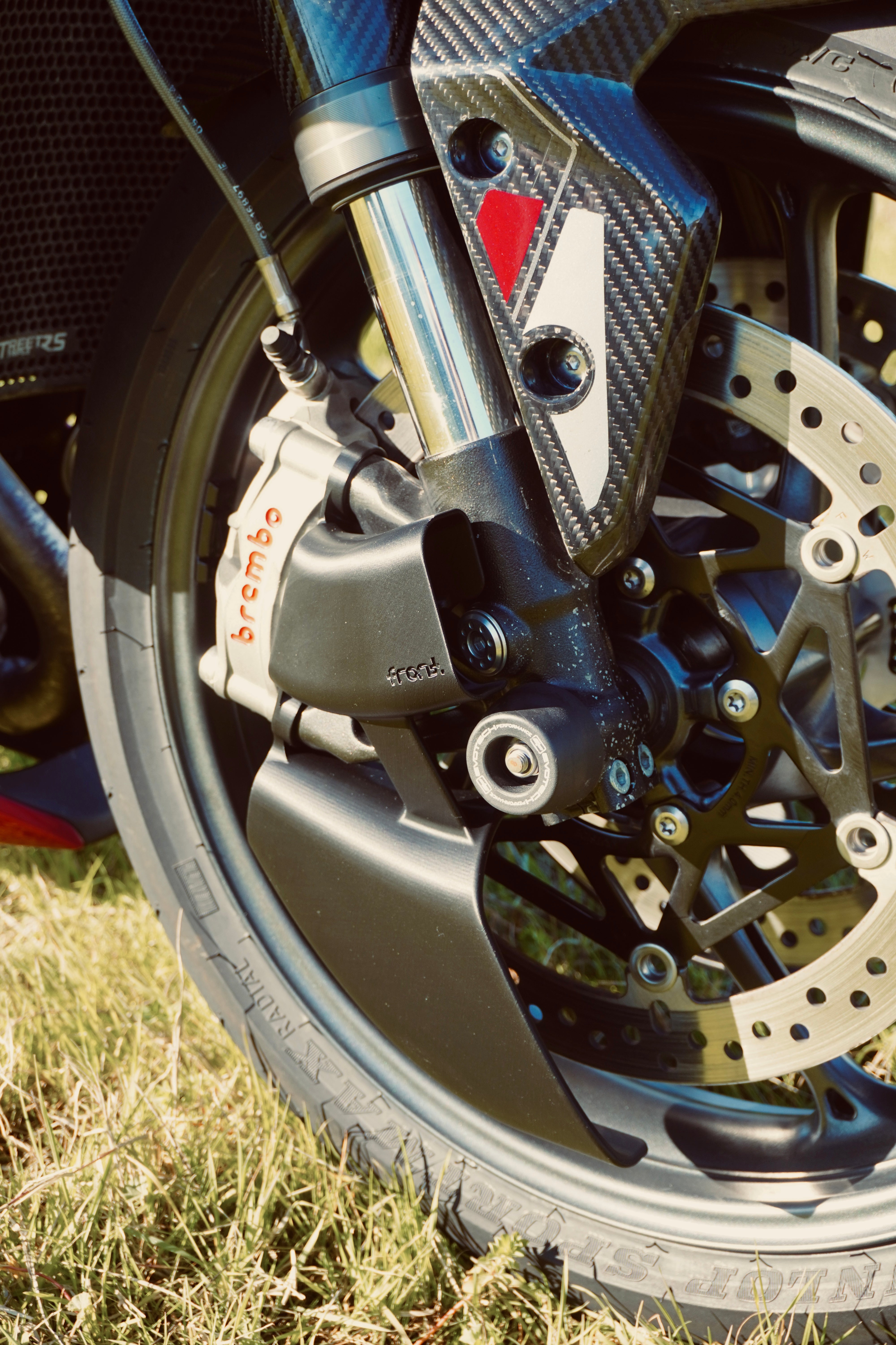 GP Brake Cooler - Triumph Street Triple 765 R/RS – front3d