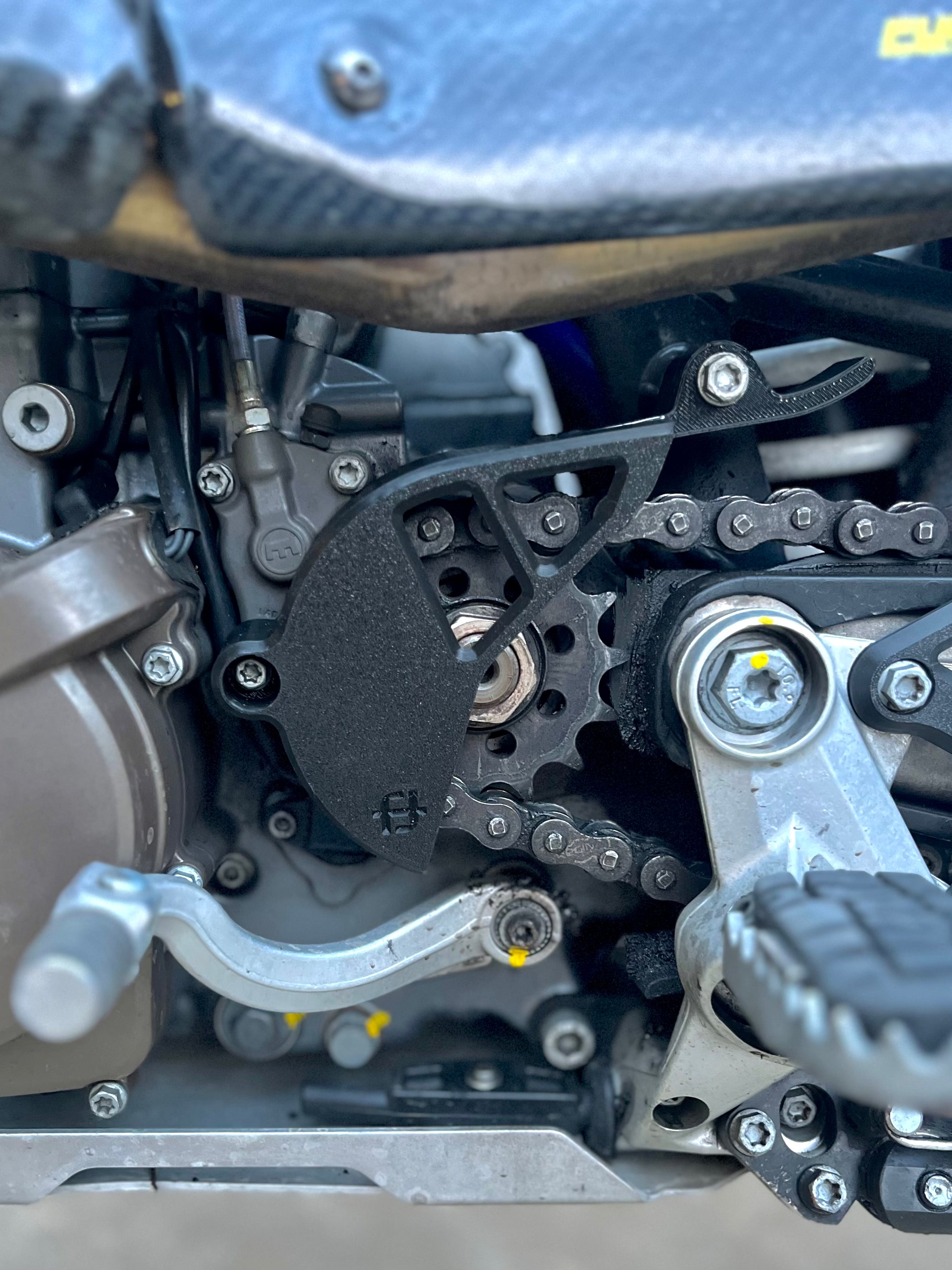 Sproket Guard - KTM 690/Husqvarna 701 /Gasgas 700