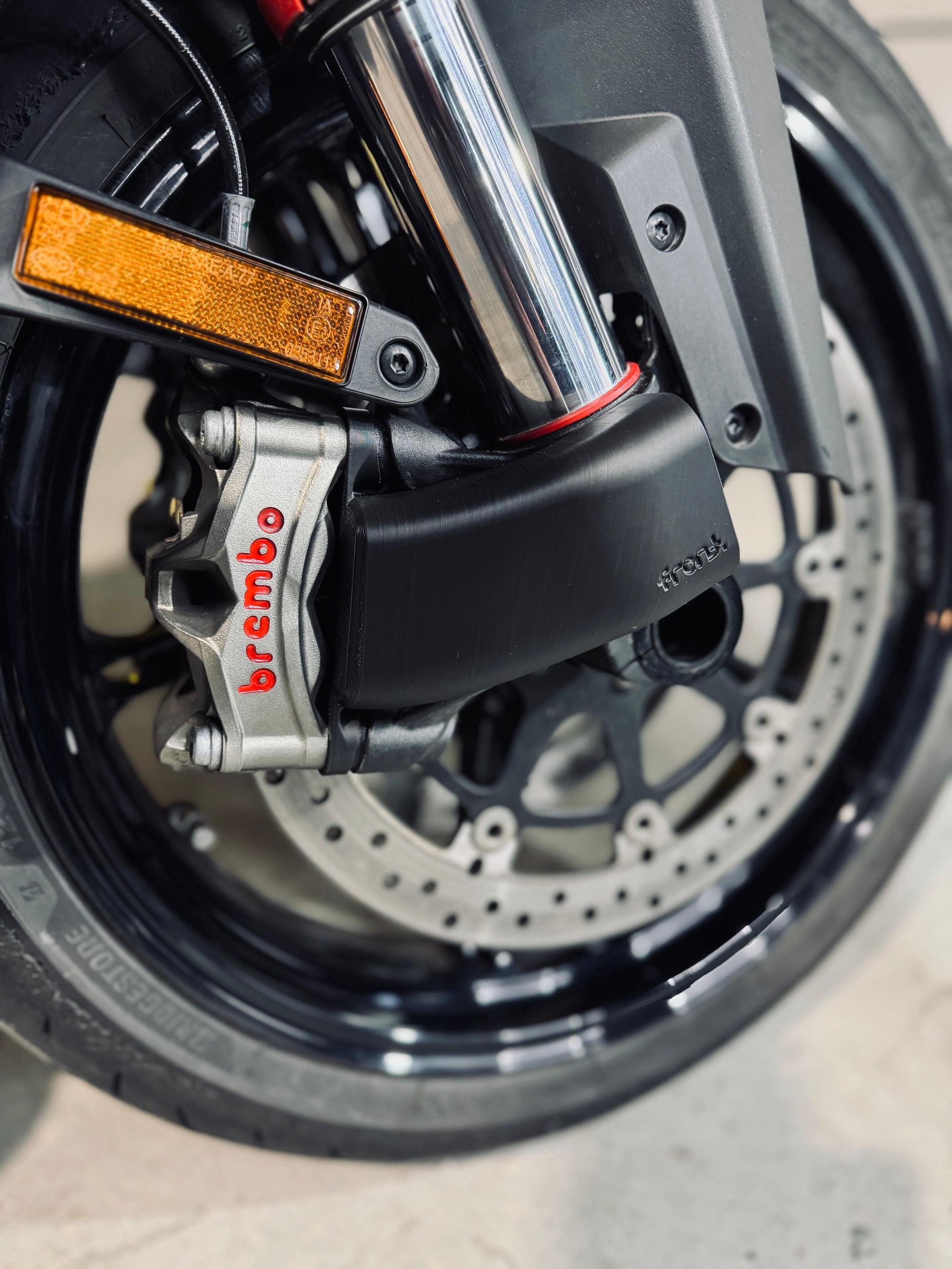 Brake Cooler - KTM Super Duke/Duke, Husqvarna Svartpilen/Vitpilen